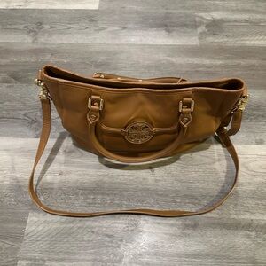 Tory Burch Amanda Hobo Bag